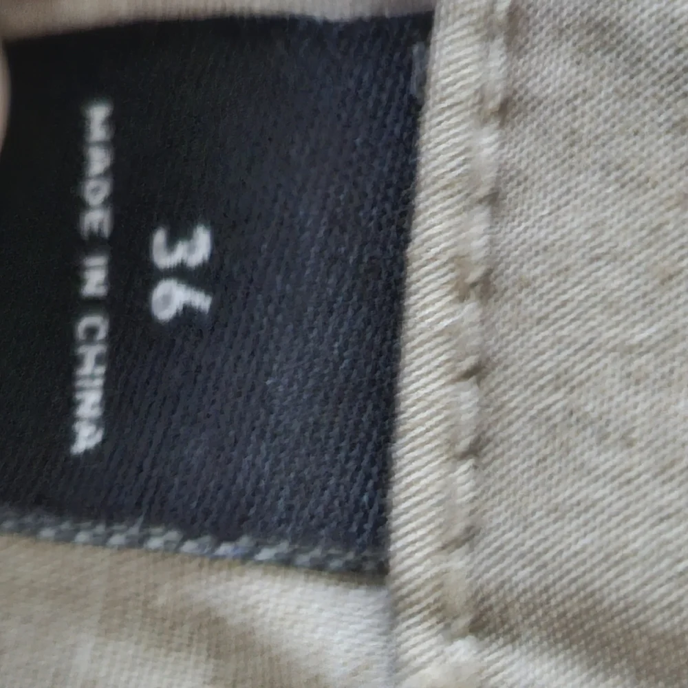 Swiss Tech Men's Active Wear Short Pants Size 36.